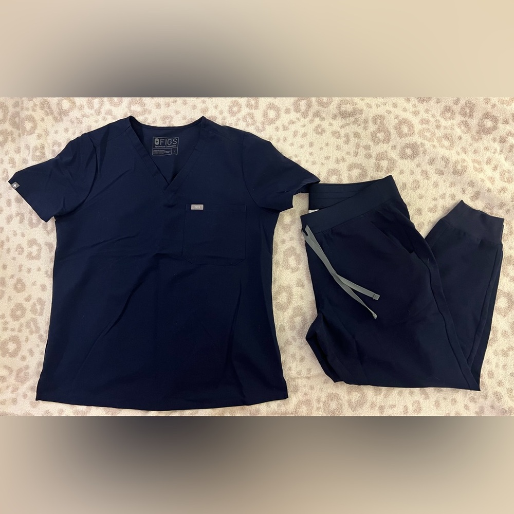 Figs Deep Blue Scrub Ensemble